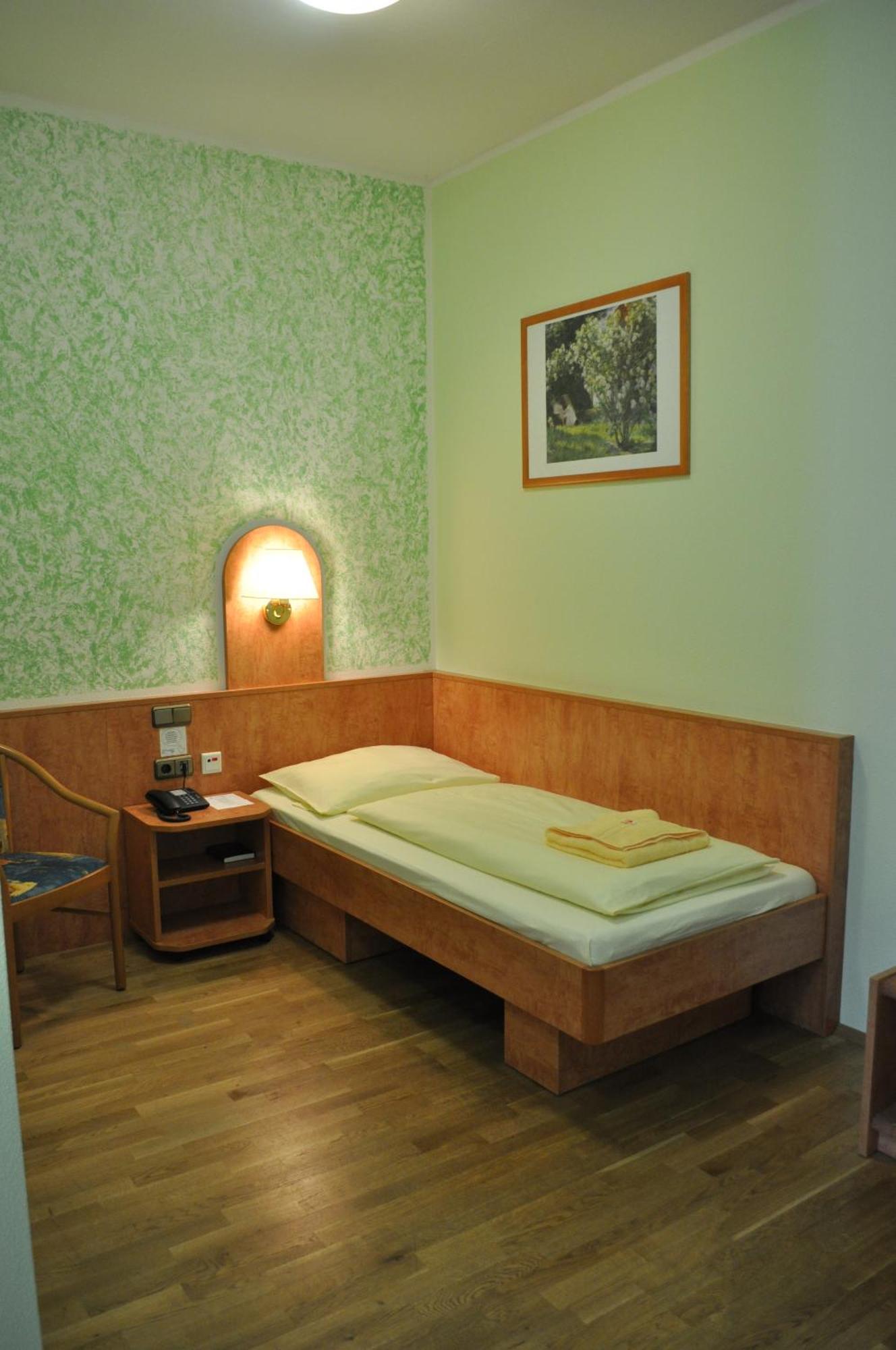 Schlosshotel Am Hainich Behringen  Pokój zdjęcie